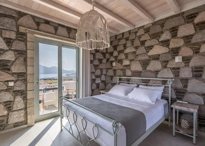 Hilltop Suites Milos